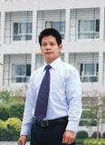 钦州市第一中学校长  陈静兴