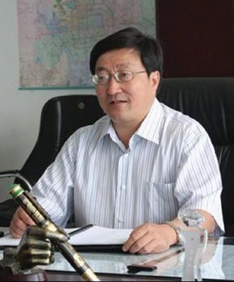 北京市第十九中学校长 &nbsp;余晓灵